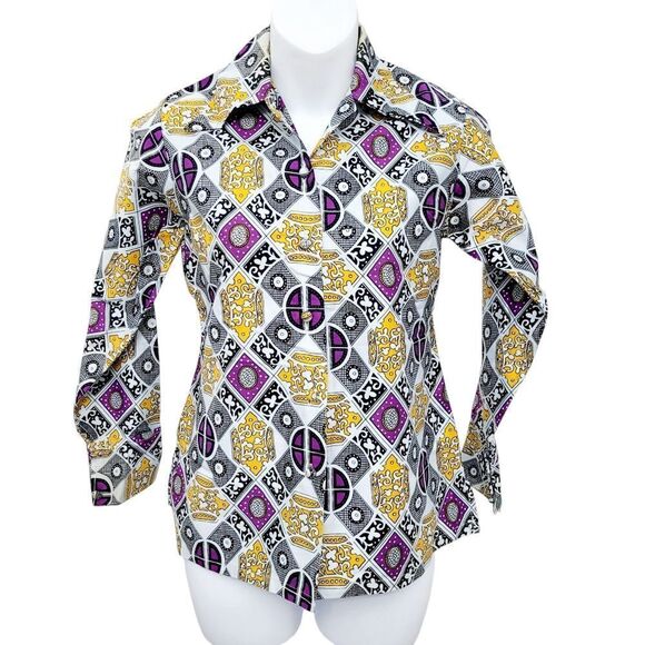 2/$20 Y2K White & Purple Buttons Down Shirt Top Size: M - Picture 1 of 10